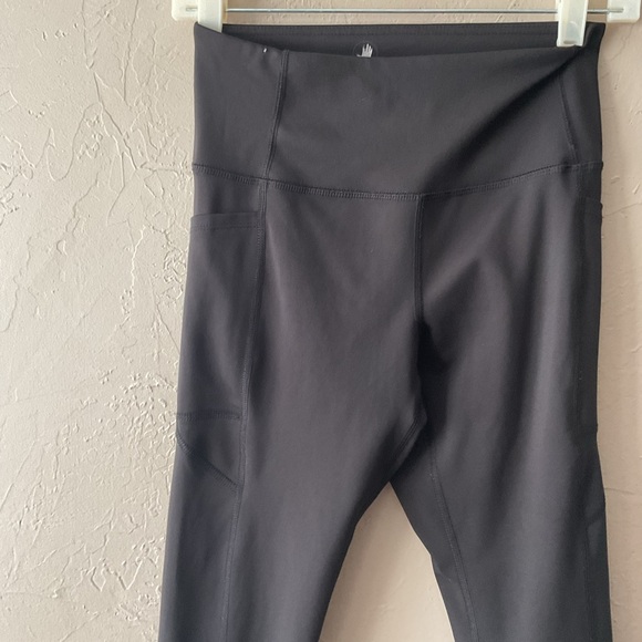 Body Glove Black Leggings - Picture 2 of 6